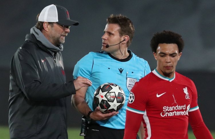 魔笛世界杯参赛次数比梅罗少一届，因克罗地亚缺席2010